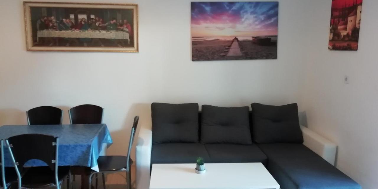 Apartmani Kod Rade Pakoštane 外观 照片